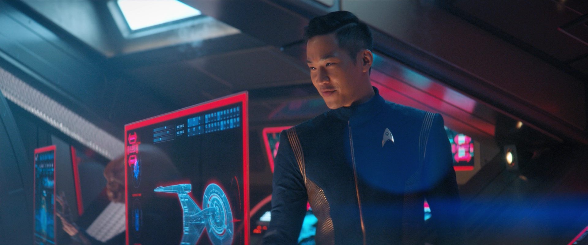 extant_StarTrekDiscovery_2x09-ProjectDaedalus_03730.jpg