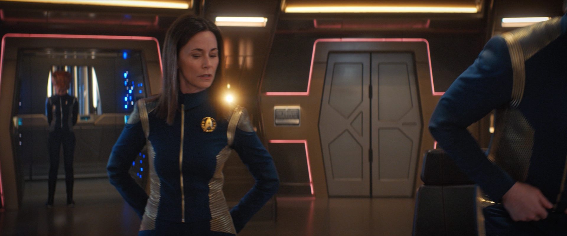 extant_StarTrekDiscovery_2x09-ProjectDaedalus_03766.jpg