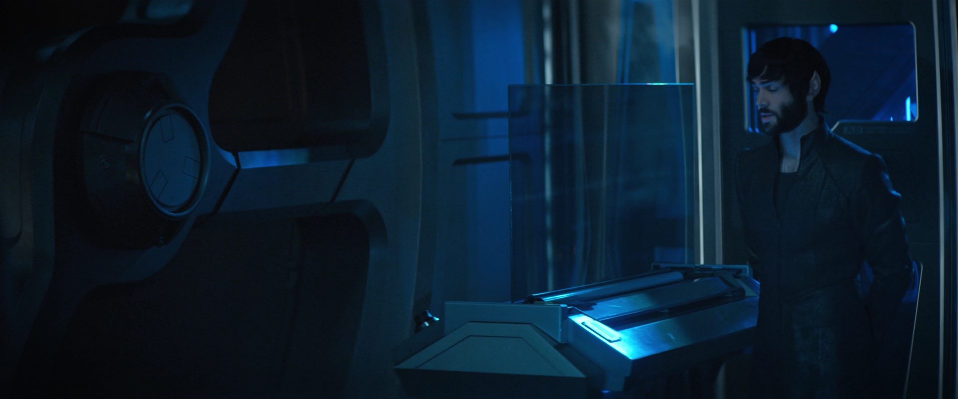 extant_StarTrekDiscovery_2x09-ProjectDaedalus_04078.jpg