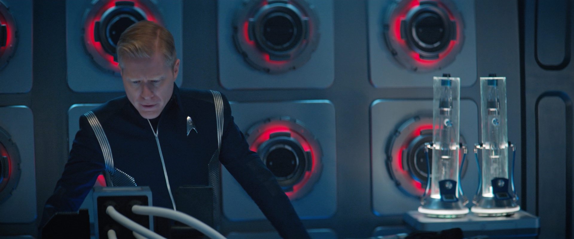extant_StarTrekDiscovery_2x09-ProjectDaedalus_04281.jpg
