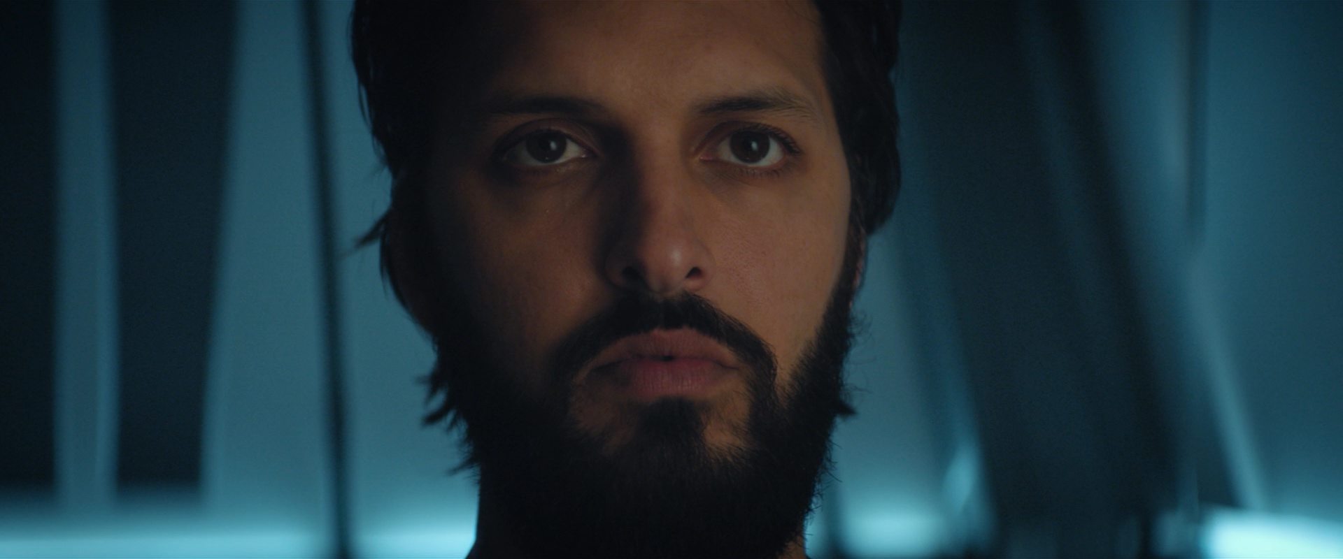 extant_StarTrekDiscovery_2x10-TheRedAngel_00195.jpg
