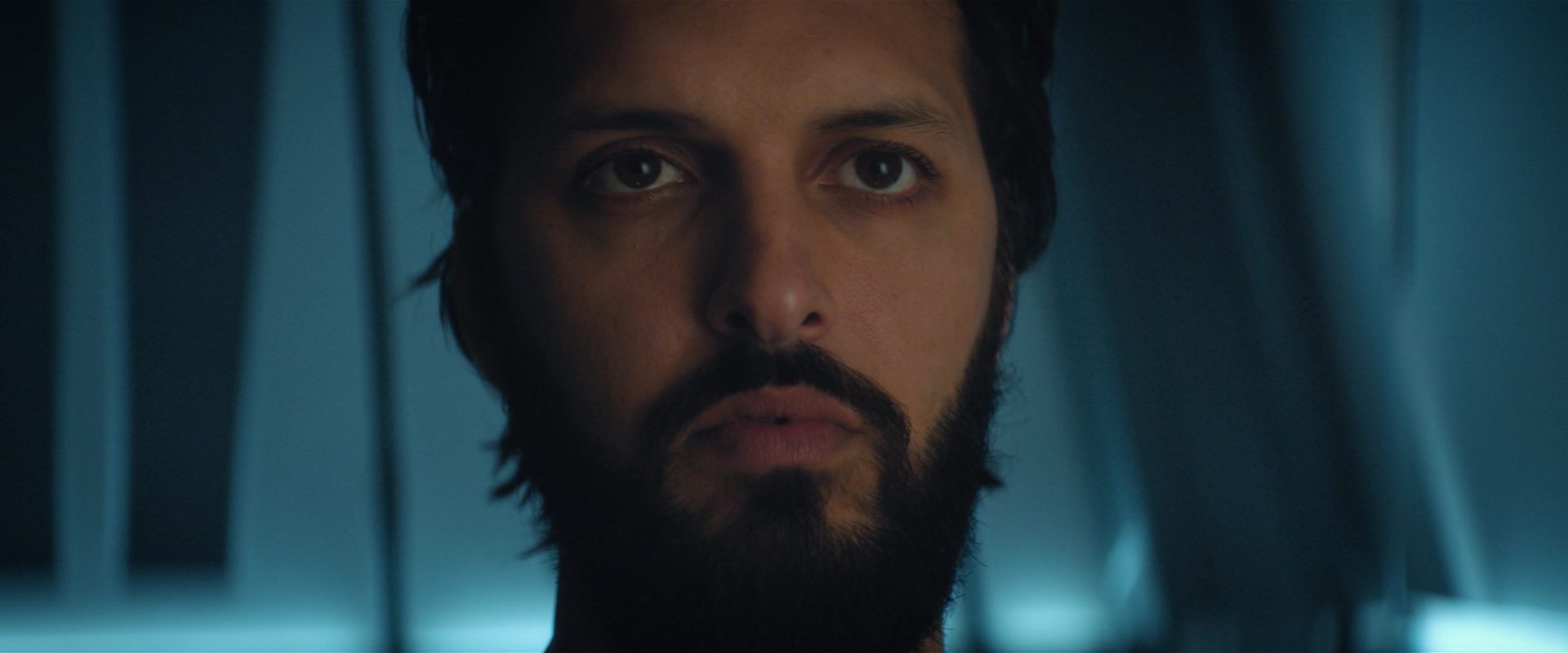 extant_StarTrekDiscovery_2x10-TheRedAngel_00196.jpg
