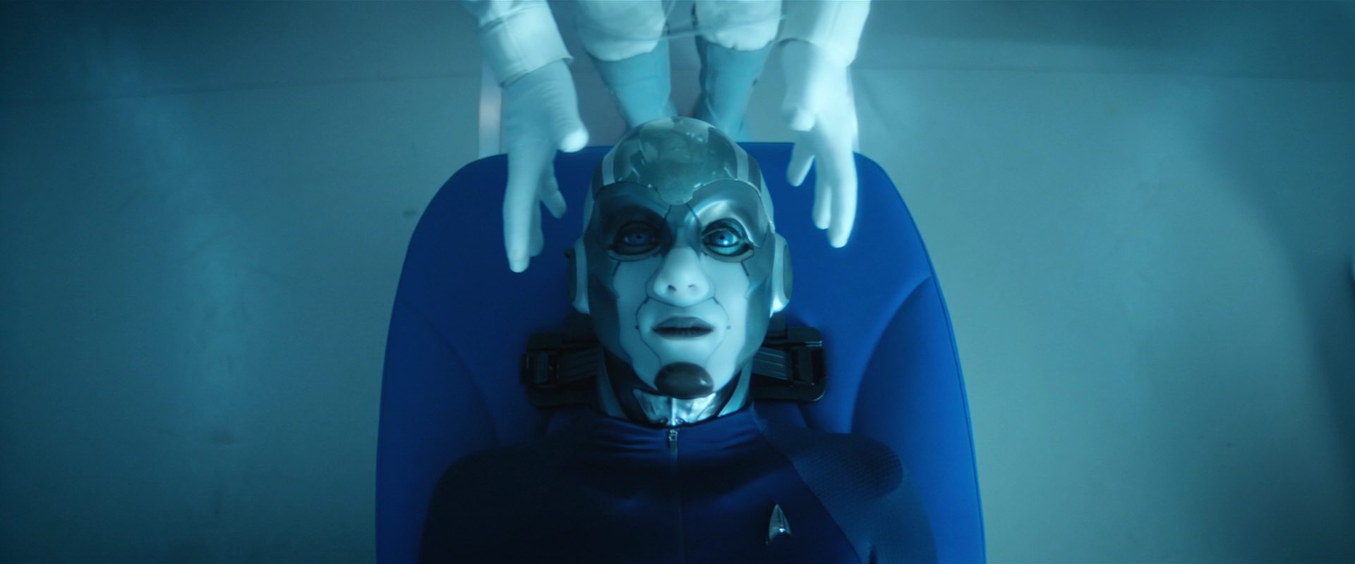 extant_StarTrekDiscovery_2x10-TheRedAngel_00230.jpg