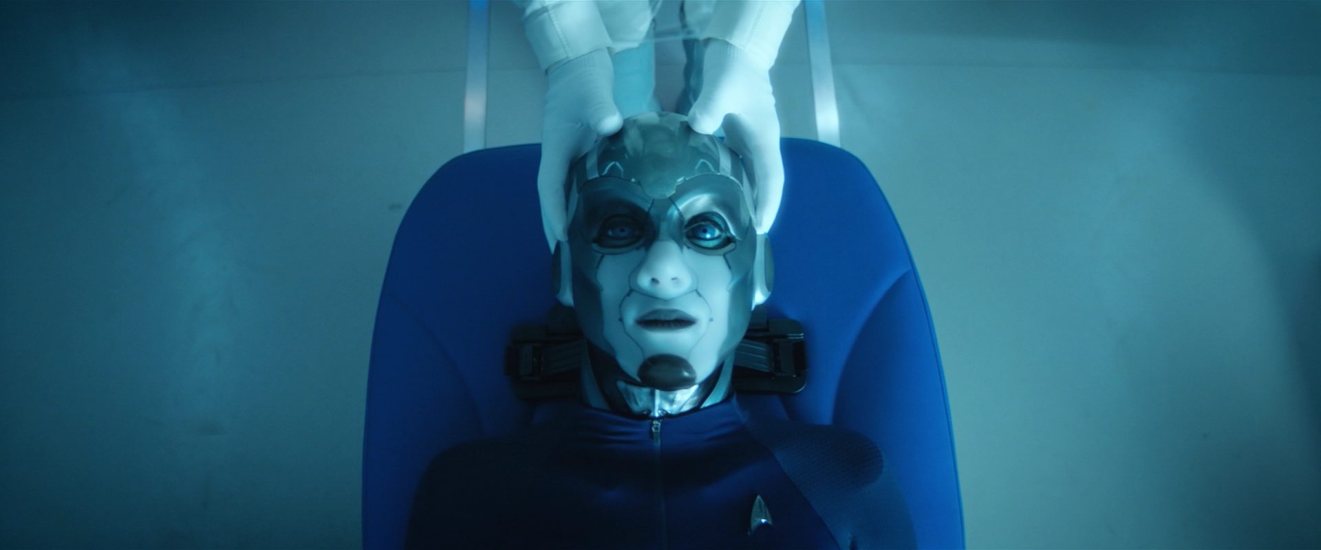 extant_StarTrekDiscovery_2x10-TheRedAngel_00232.jpg