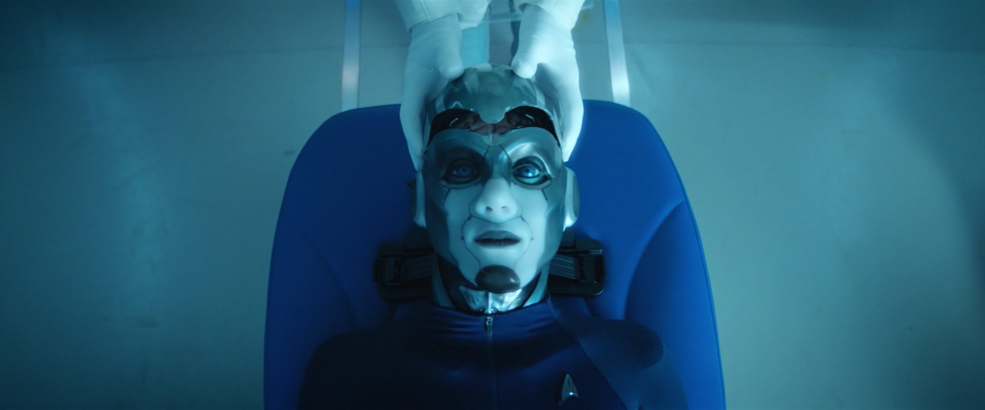 extant_StarTrekDiscovery_2x10-TheRedAngel_00236.jpg