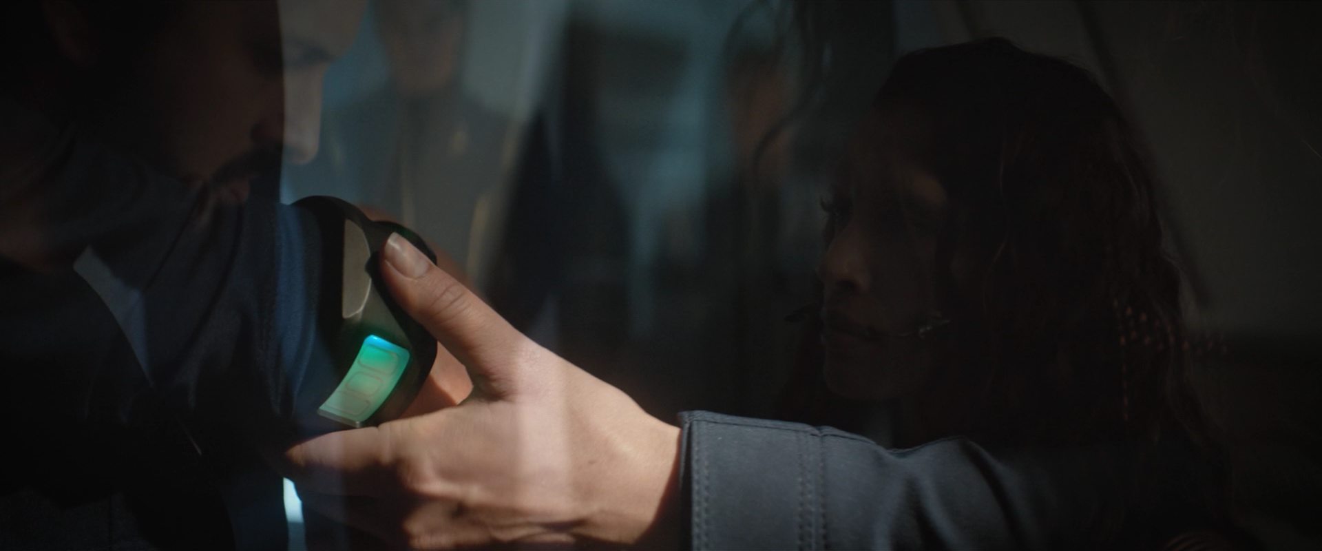 extant_StarTrekDiscovery_2x10-TheRedAngel_00247.jpg