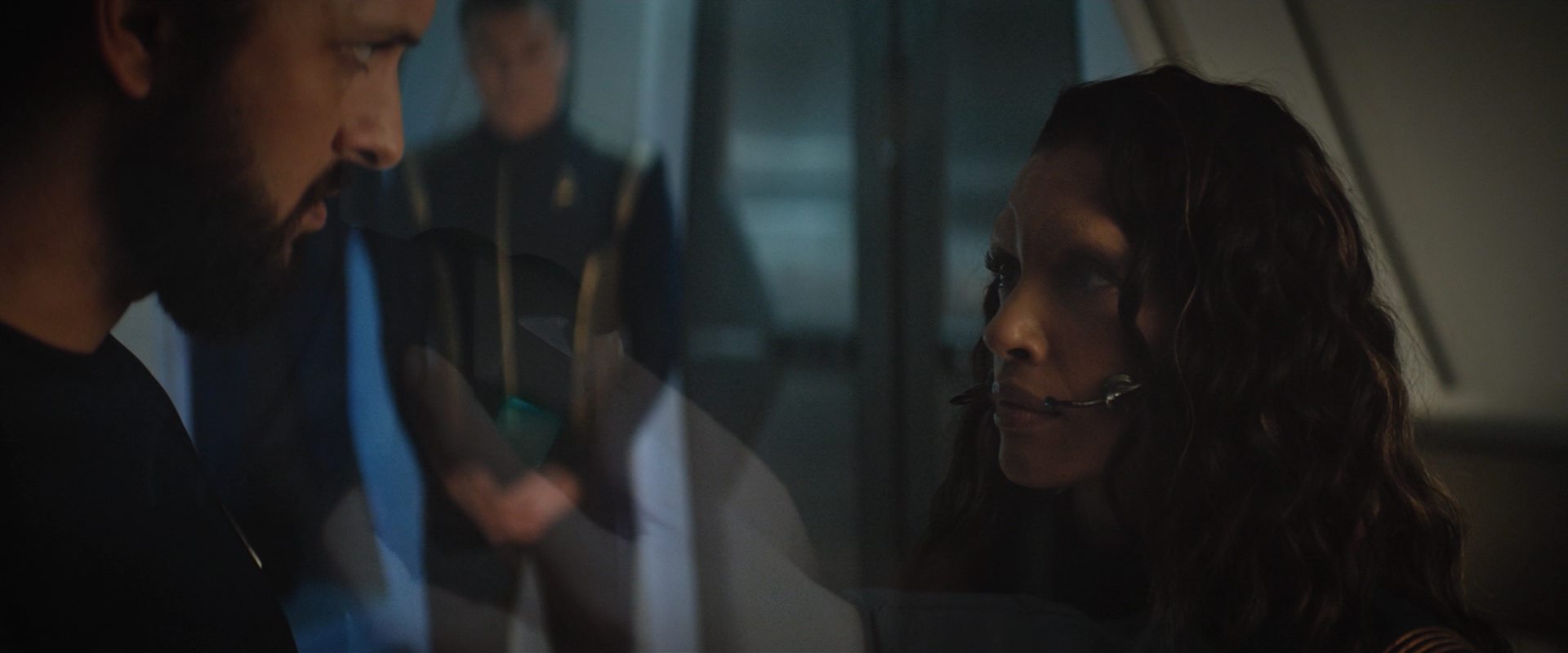 extant_StarTrekDiscovery_2x10-TheRedAngel_00249.jpg