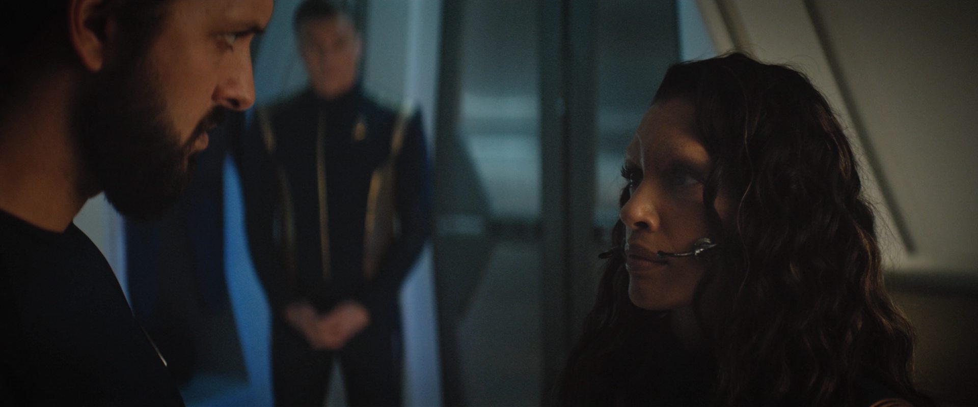 extant_StarTrekDiscovery_2x10-TheRedAngel_00250.jpg
