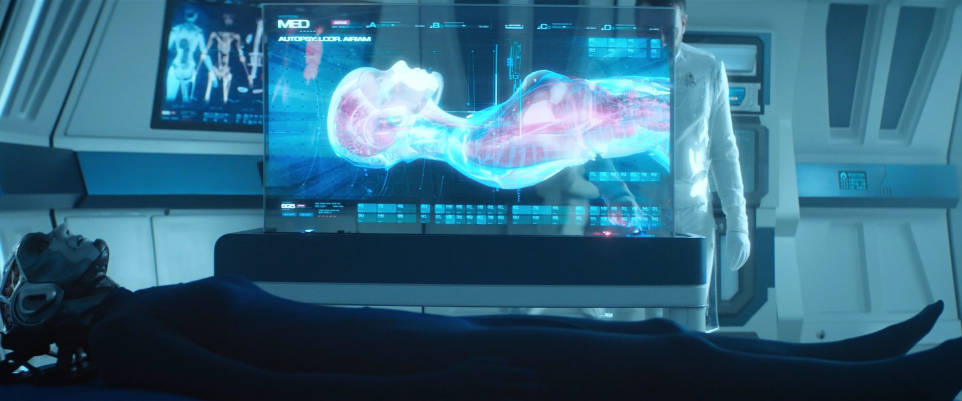 extant_StarTrekDiscovery_2x10-TheRedAngel_00260.jpg