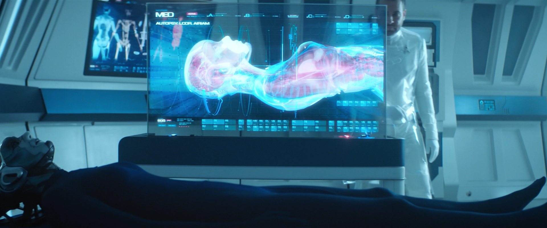 extant_StarTrekDiscovery_2x10-TheRedAngel_00261.jpg