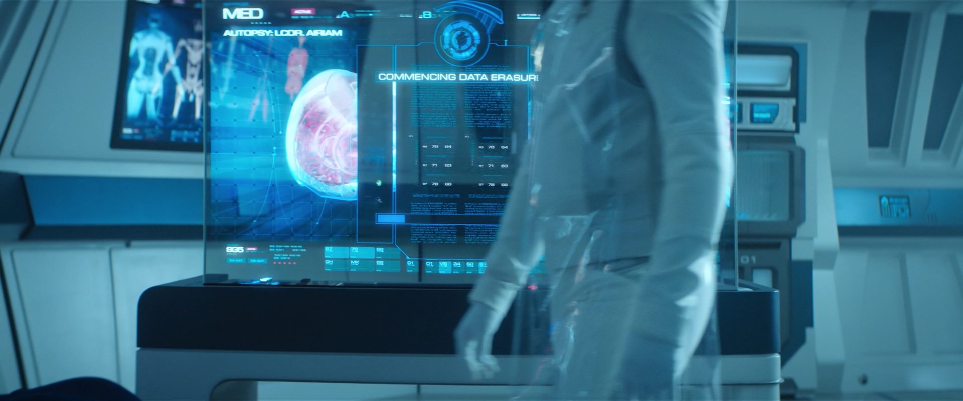 extant_StarTrekDiscovery_2x10-TheRedAngel_00267.jpg