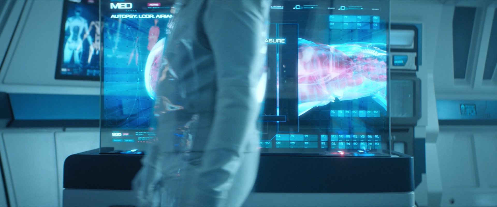 extant_StarTrekDiscovery_2x10-TheRedAngel_00268.jpg