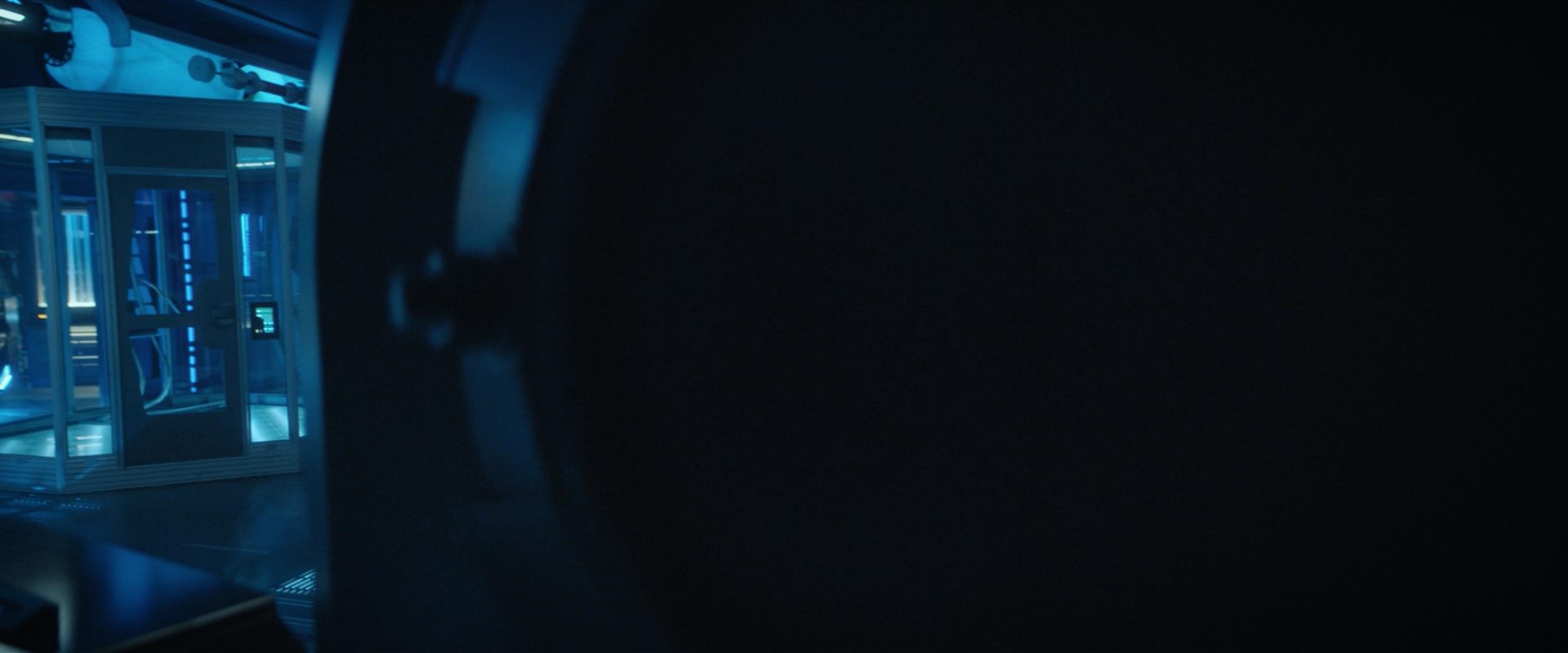 extant_StarTrekDiscovery_2x10-TheRedAngel_00314.jpg
