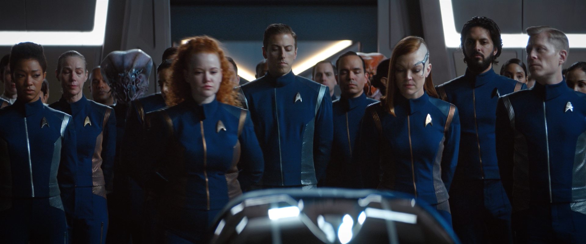 extant_StarTrekDiscovery_2x10-TheRedAngel_00521.jpg