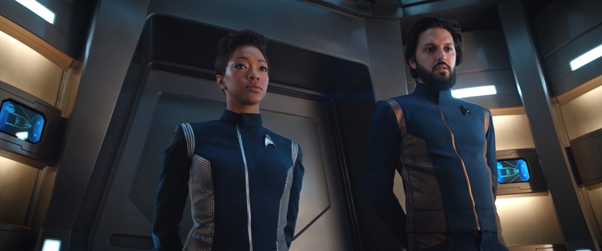 extant_StarTrekDiscovery_2x10-TheRedAngel_00641.jpg