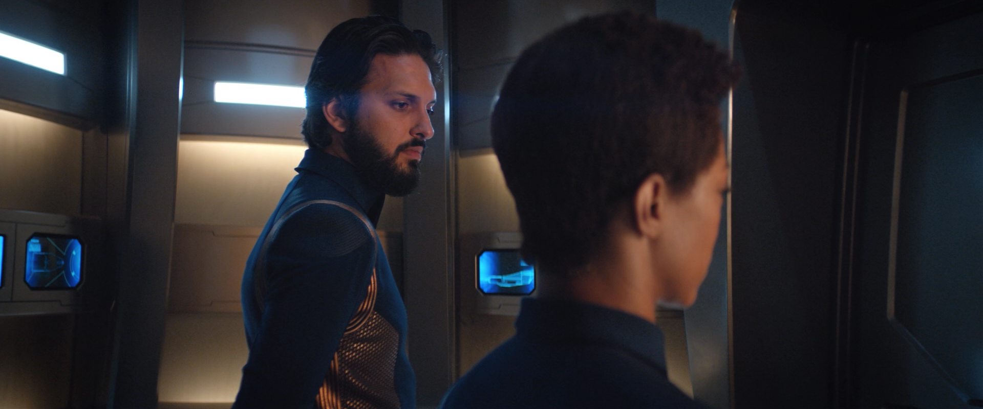 extant_StarTrekDiscovery_2x10-TheRedAngel_00649.jpg