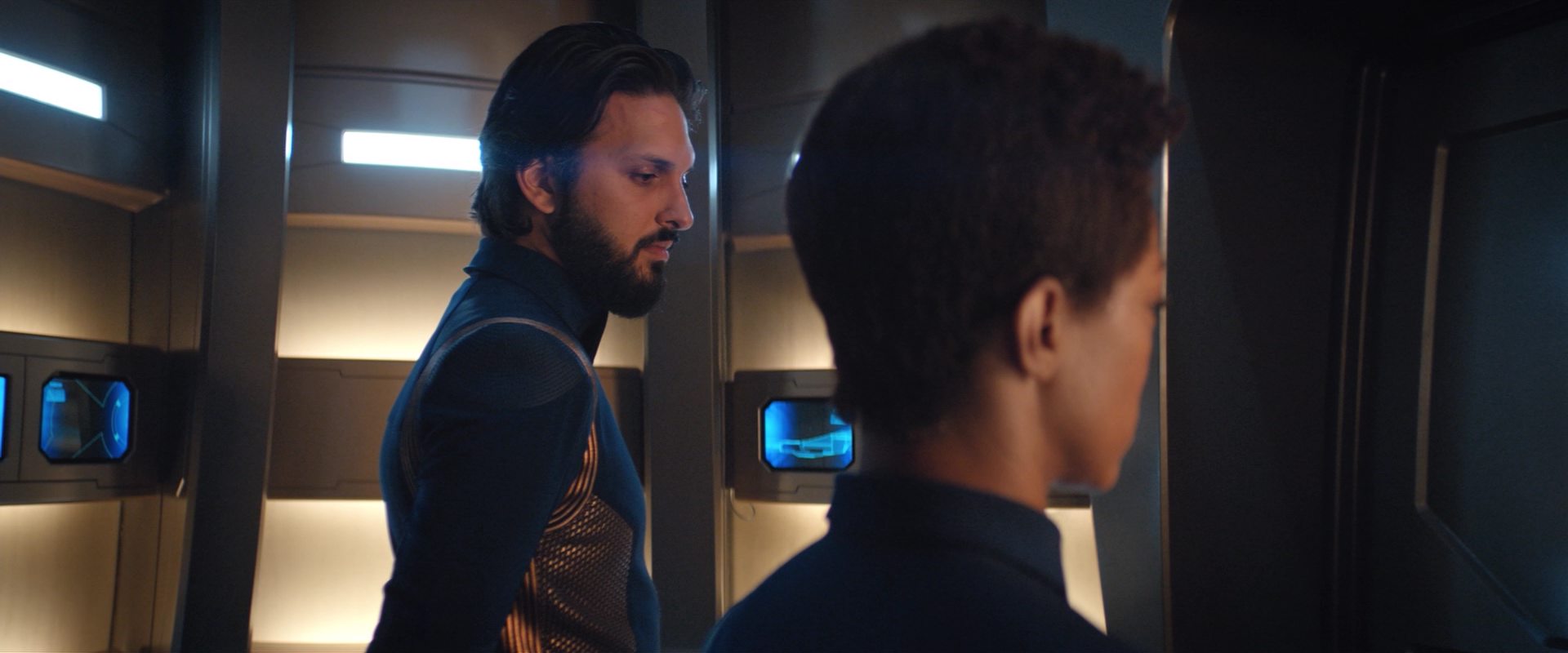 extant_StarTrekDiscovery_2x10-TheRedAngel_00651.jpg