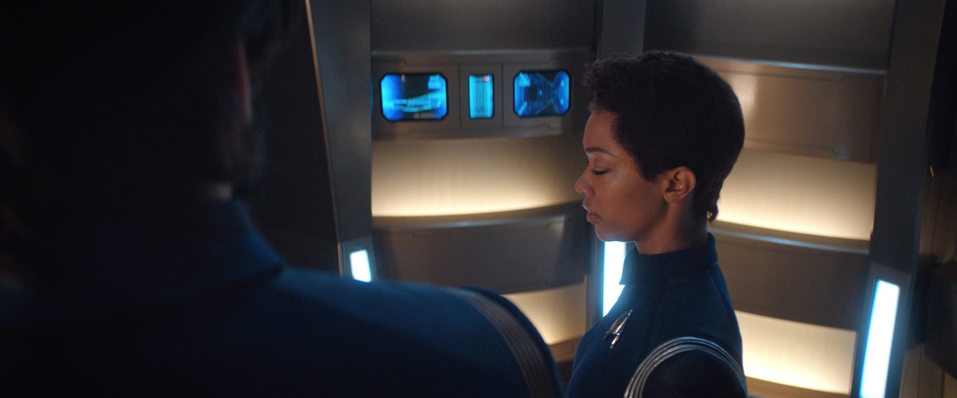 extant_StarTrekDiscovery_2x10-TheRedAngel_00657.jpg
