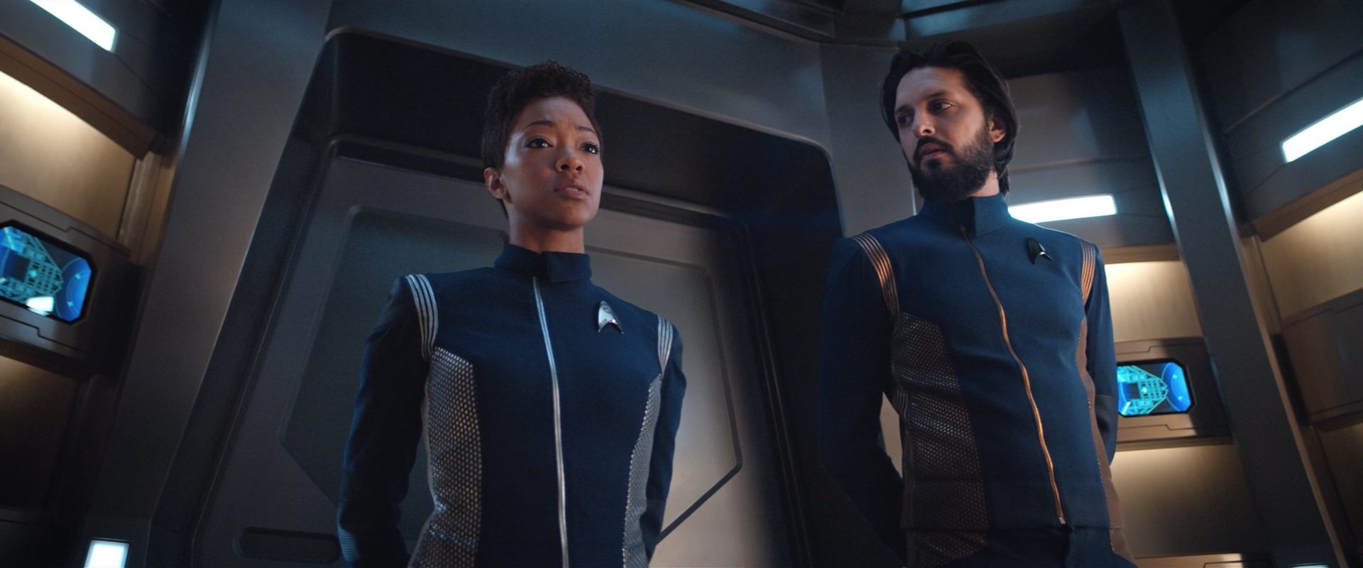 extant_StarTrekDiscovery_2x10-TheRedAngel_00663.jpg
