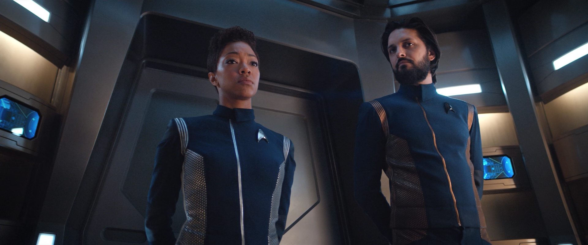 extant_StarTrekDiscovery_2x10-TheRedAngel_00666.jpg