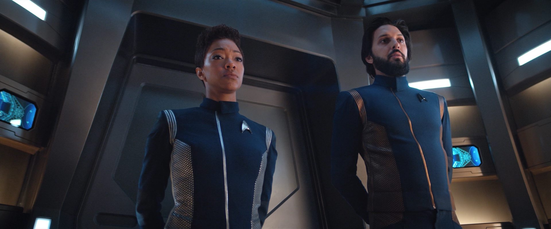 extant_StarTrekDiscovery_2x10-TheRedAngel_00675.jpg