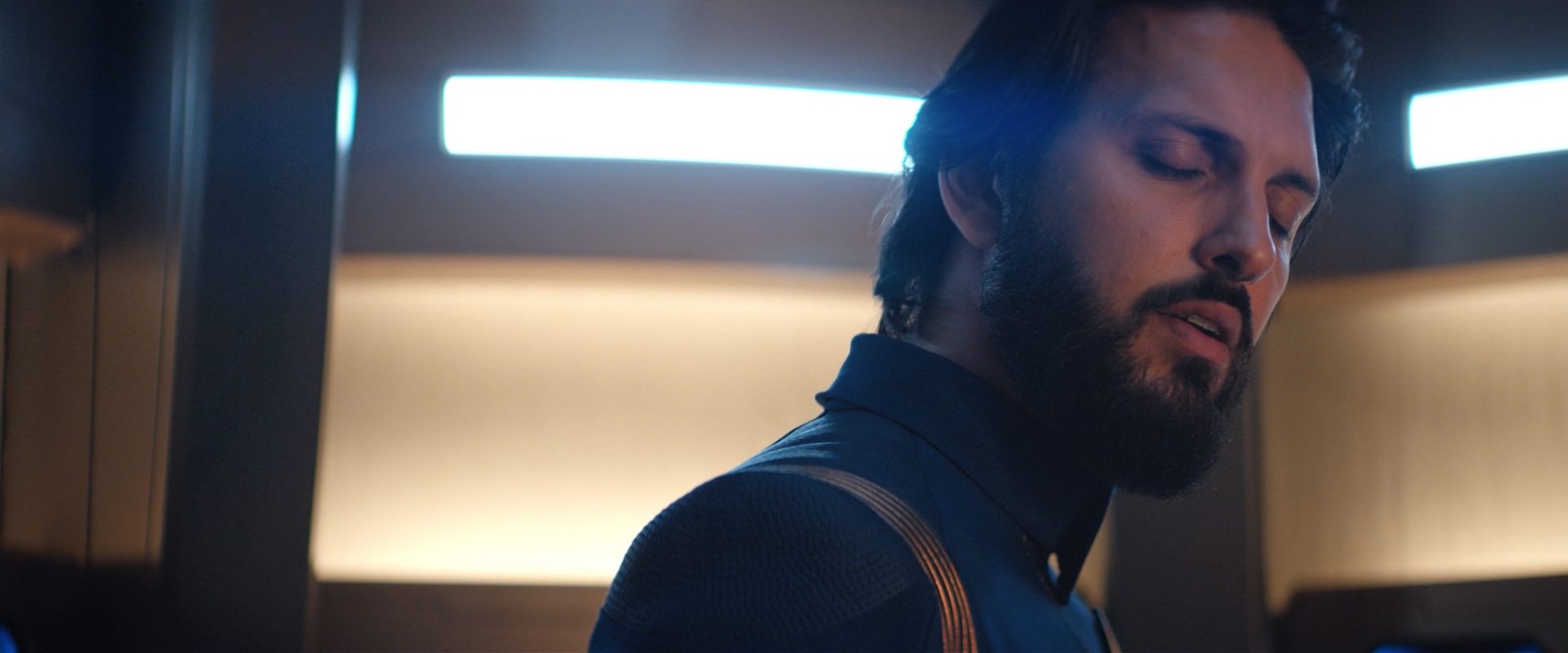 extant_StarTrekDiscovery_2x10-TheRedAngel_00732.jpg