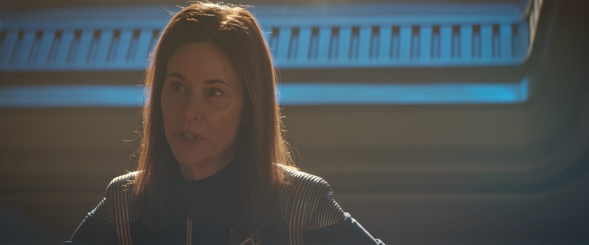 extant_StarTrekDiscovery_2x10-TheRedAngel_00822.jpg