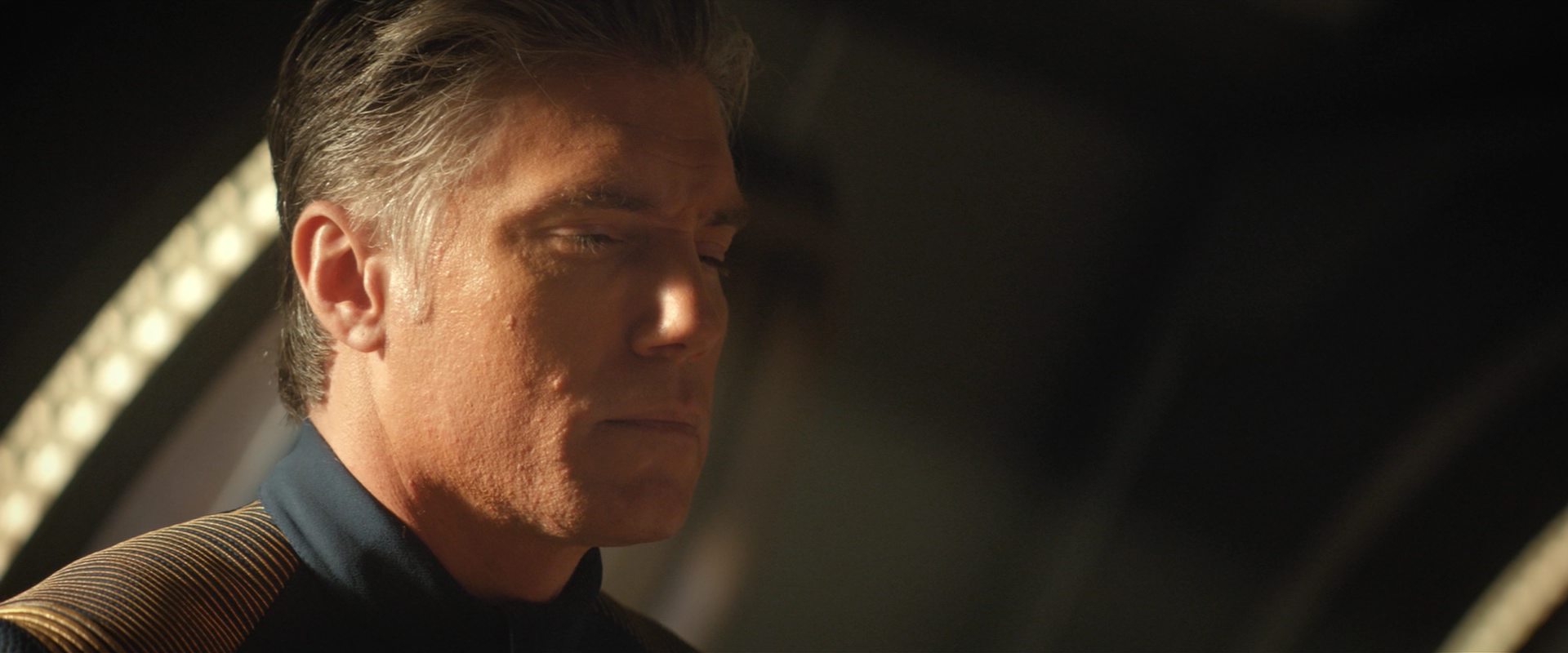 extant_StarTrekDiscovery_2x10-TheRedAngel_00862.jpg