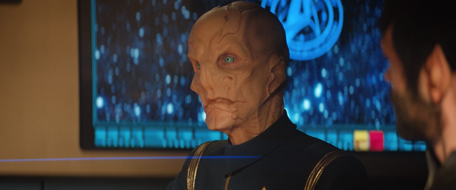 extant_StarTrekDiscovery_2x10-TheRedAngel_00868.jpg
