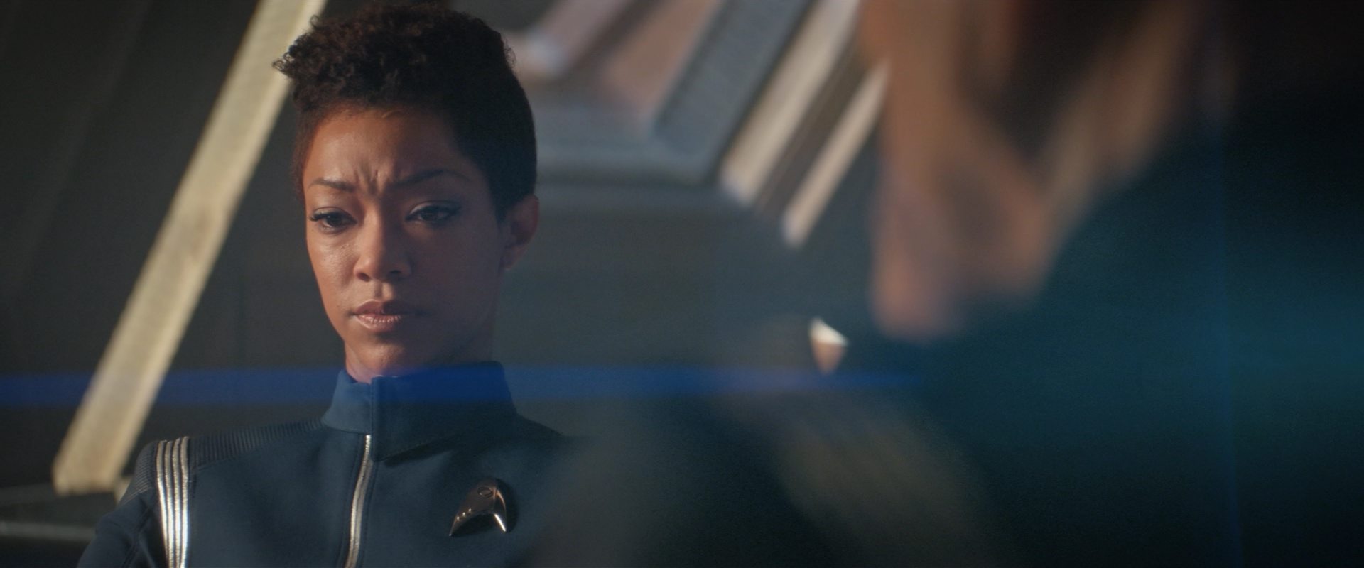 extant_StarTrekDiscovery_2x10-TheRedAngel_00879.jpg