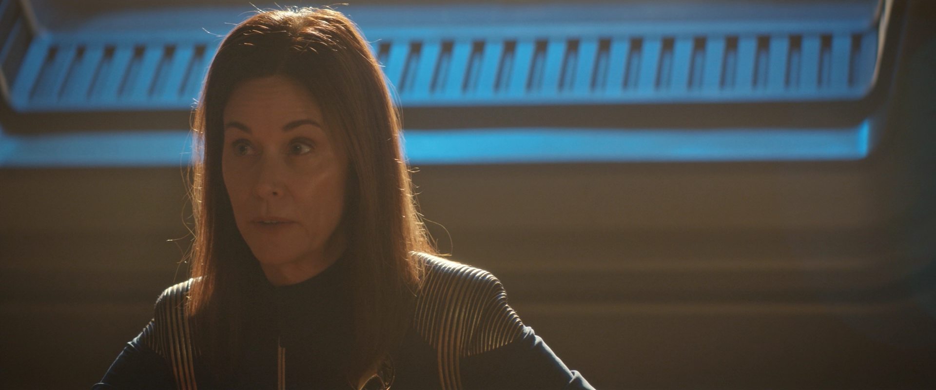 extant_StarTrekDiscovery_2x10-TheRedAngel_00920.jpg