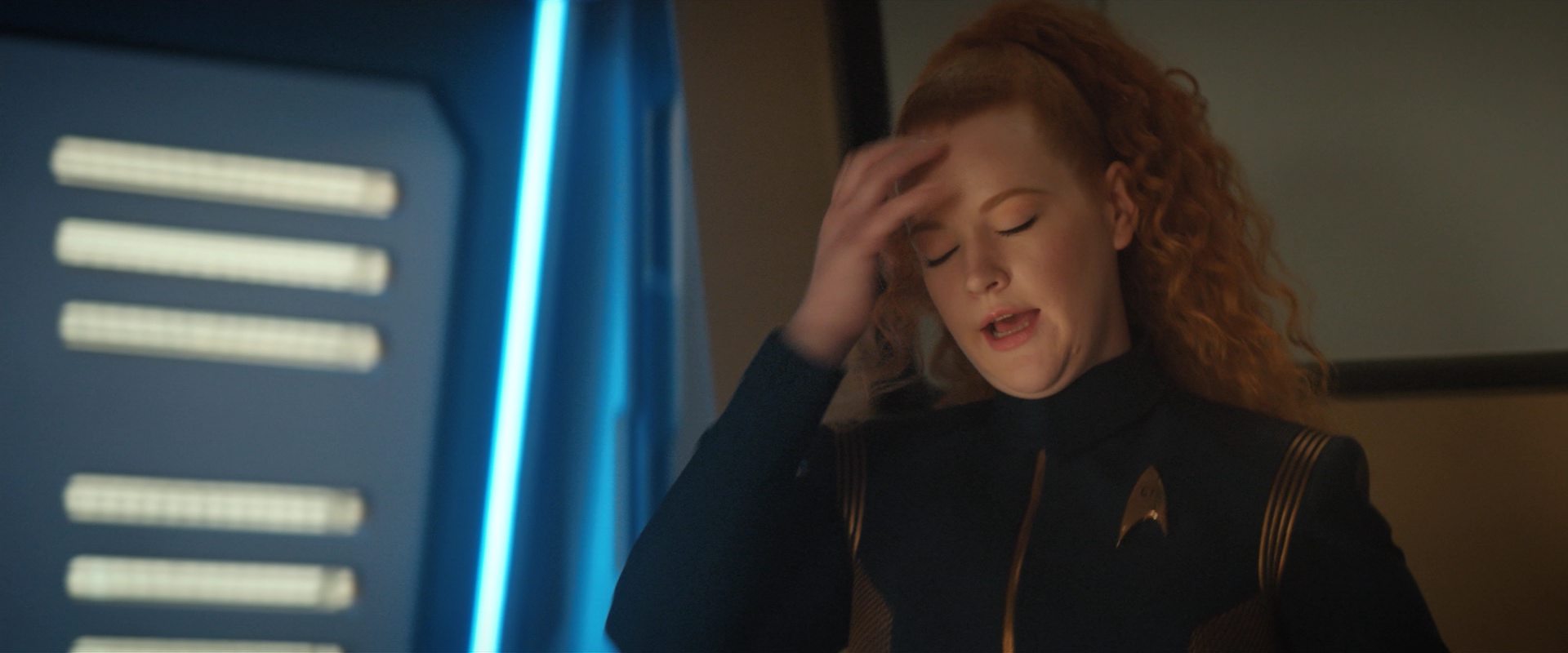 extant_StarTrekDiscovery_2x10-TheRedAngel_00928.jpg