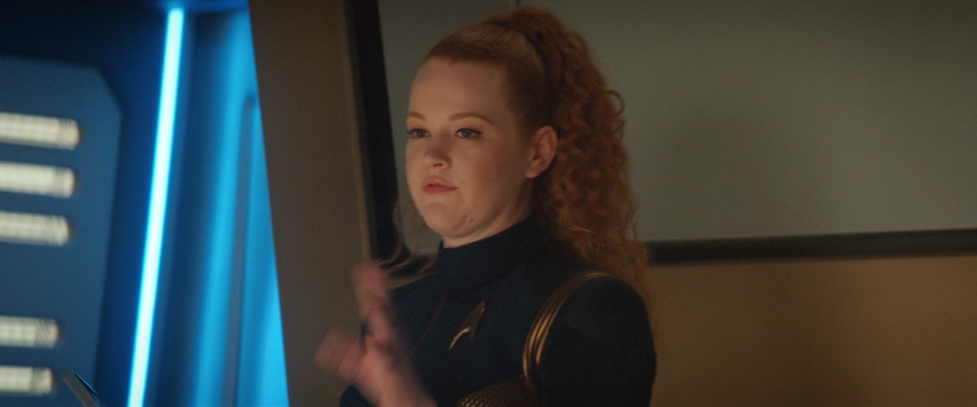 extant_StarTrekDiscovery_2x10-TheRedAngel_00930.jpg