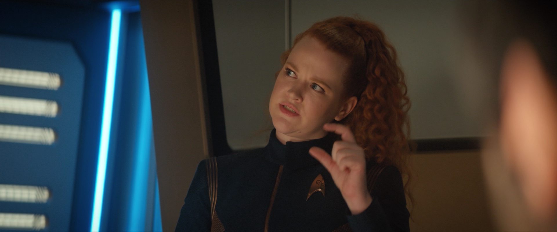 extant_StarTrekDiscovery_2x10-TheRedAngel_00970.jpg