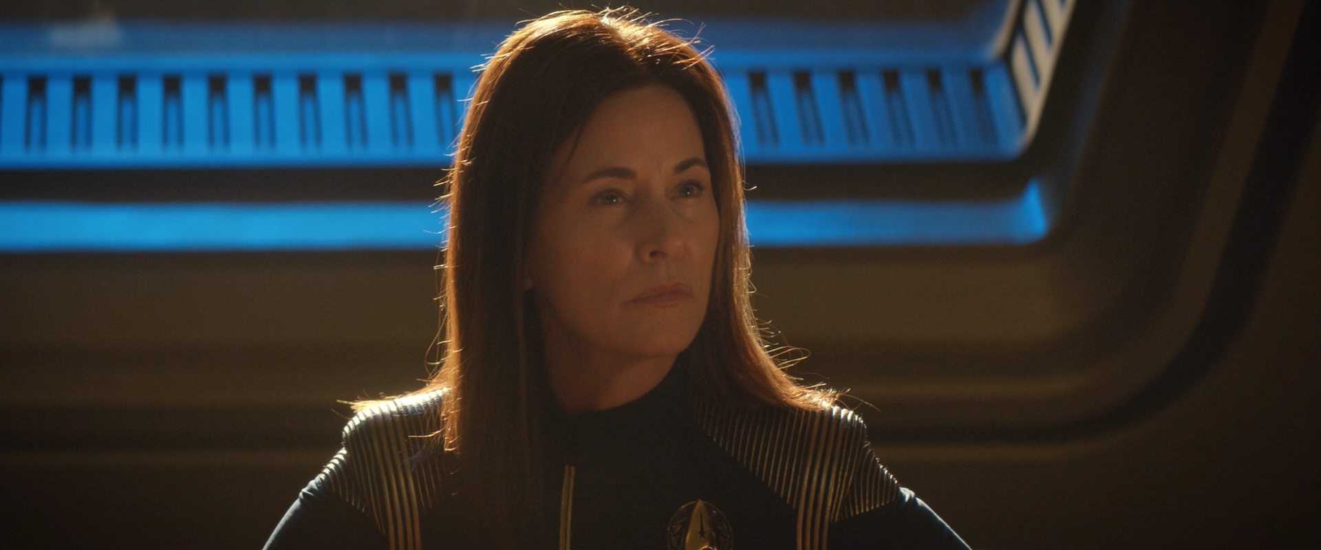extant_StarTrekDiscovery_2x10-TheRedAngel_00983.jpg