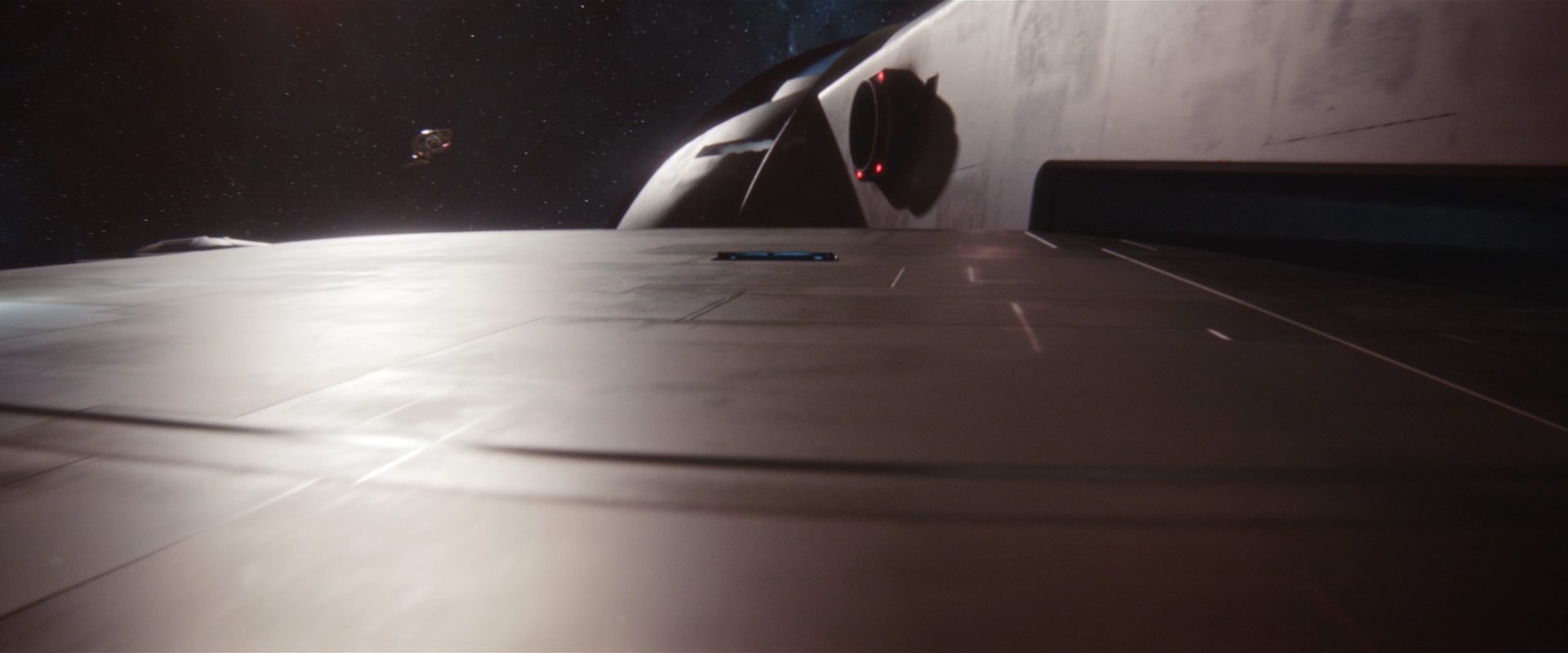 extant_StarTrekDiscovery_2x10-TheRedAngel_01222.jpg