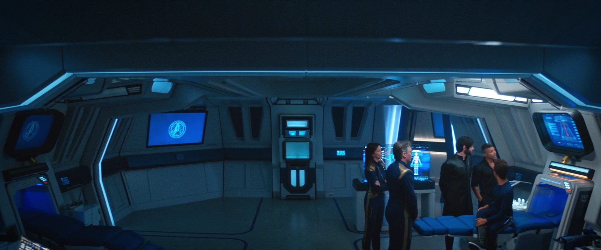 extant_StarTrekDiscovery_2x10-TheRedAngel_01246.jpg