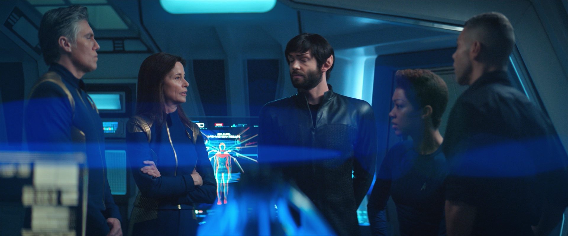 extant_StarTrekDiscovery_2x10-TheRedAngel_01279.jpg