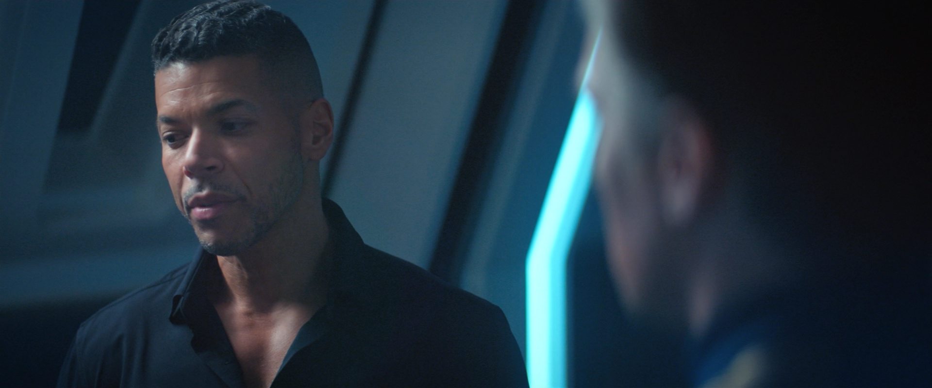 extant_StarTrekDiscovery_2x10-TheRedAngel_01285.jpg