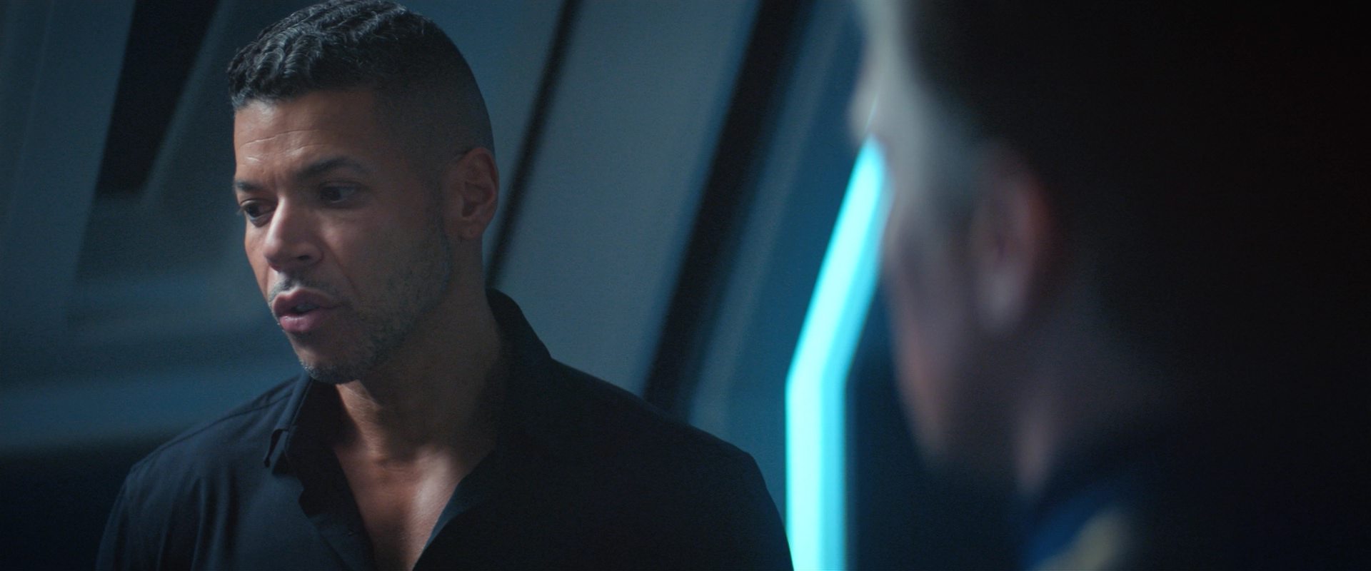 extant_StarTrekDiscovery_2x10-TheRedAngel_01286.jpg