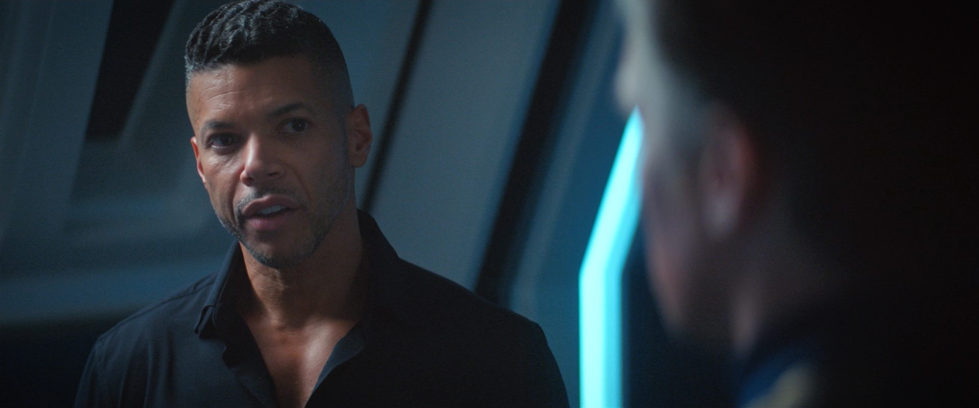 extant_StarTrekDiscovery_2x10-TheRedAngel_01289.jpg