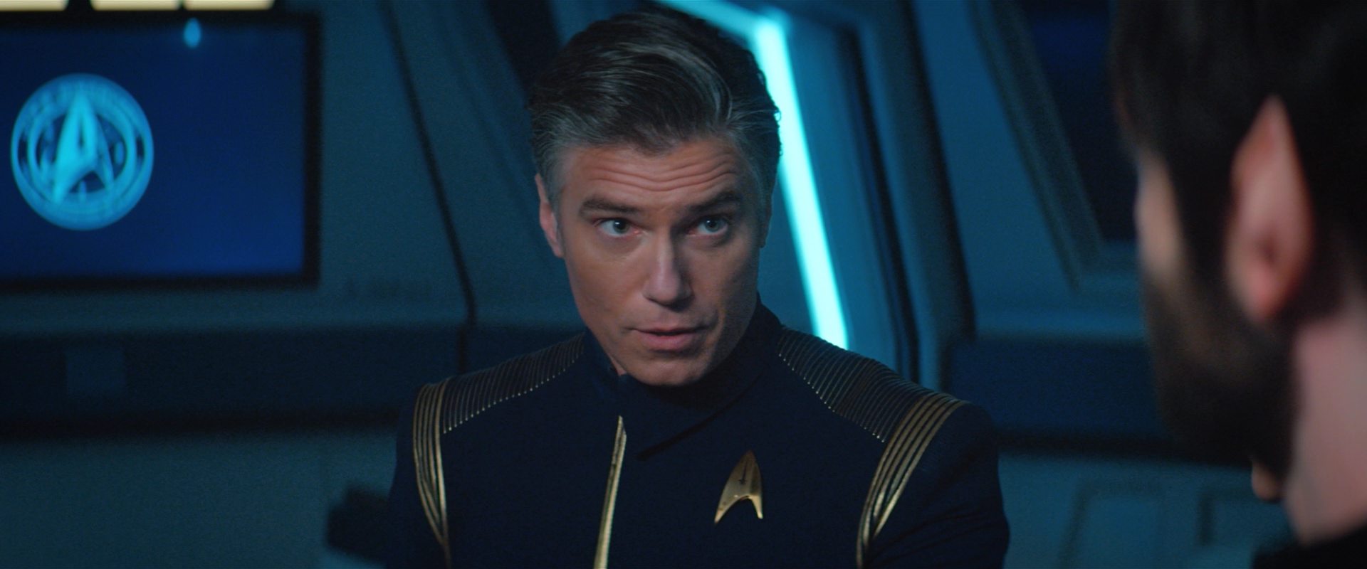 extant_StarTrekDiscovery_2x10-TheRedAngel_01300.jpg