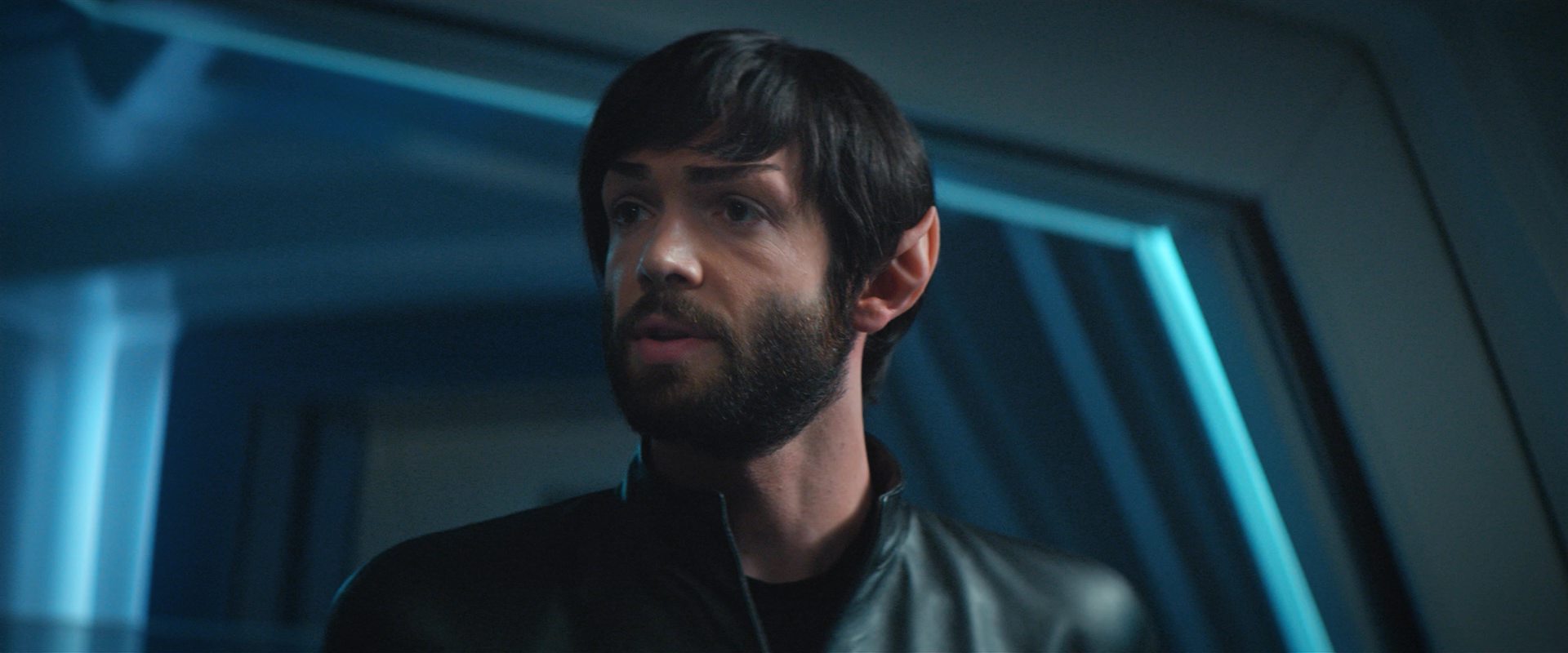 extant_StarTrekDiscovery_2x10-TheRedAngel_01384.jpg