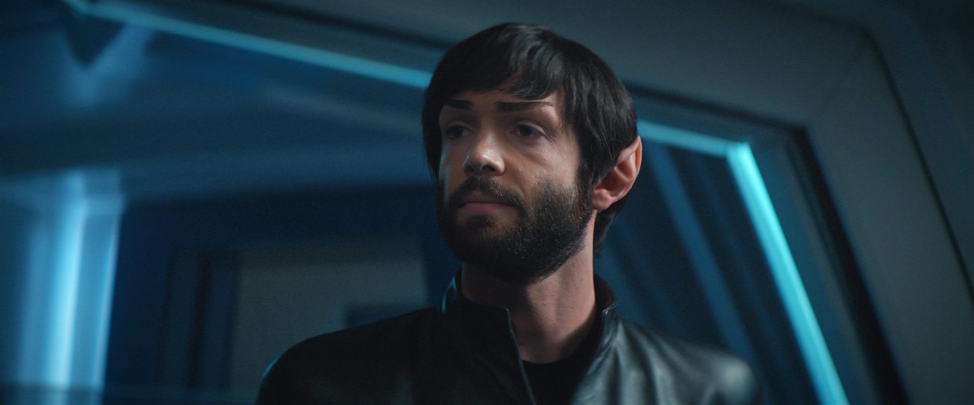 extant_StarTrekDiscovery_2x10-TheRedAngel_01386.jpg
