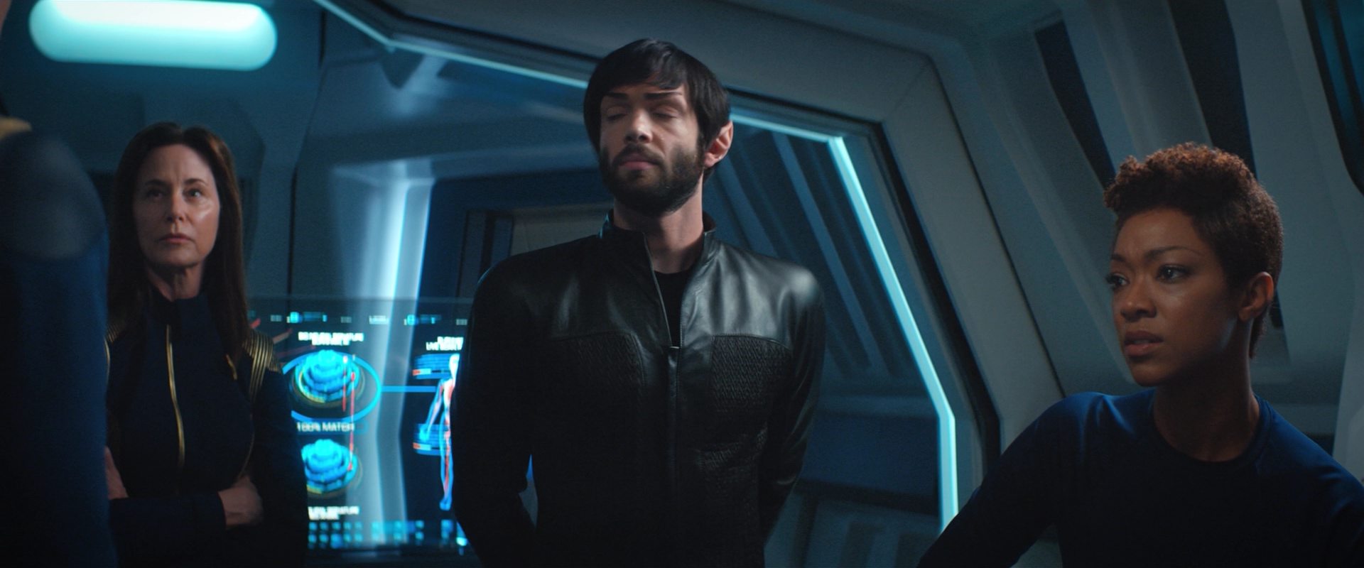 extant_StarTrekDiscovery_2x10-TheRedAngel_01436.jpg