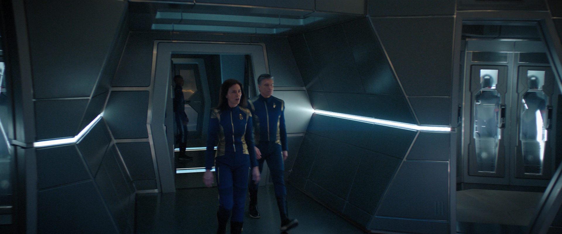 extant_StarTrekDiscovery_2x10-TheRedAngel_01463.jpg