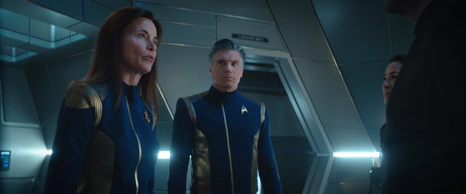 extant_StarTrekDiscovery_2x10-TheRedAngel_01472.jpg