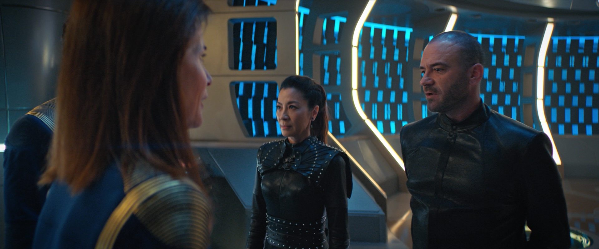 extant_StarTrekDiscovery_2x10-TheRedAngel_01486.jpg