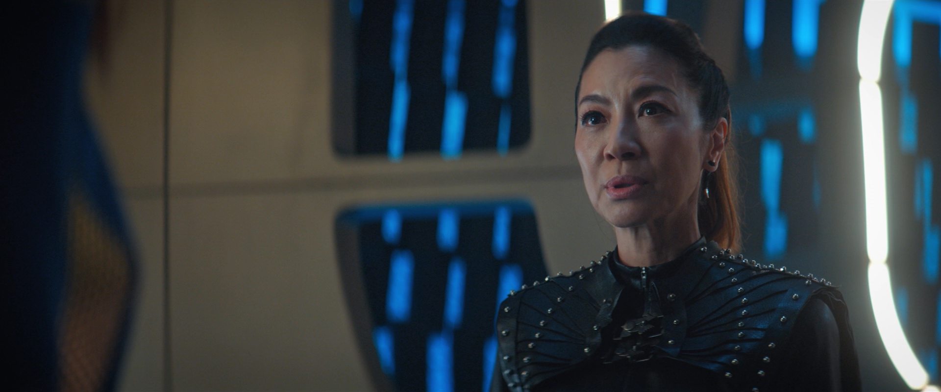 extant_StarTrekDiscovery_2x10-TheRedAngel_01498.jpg