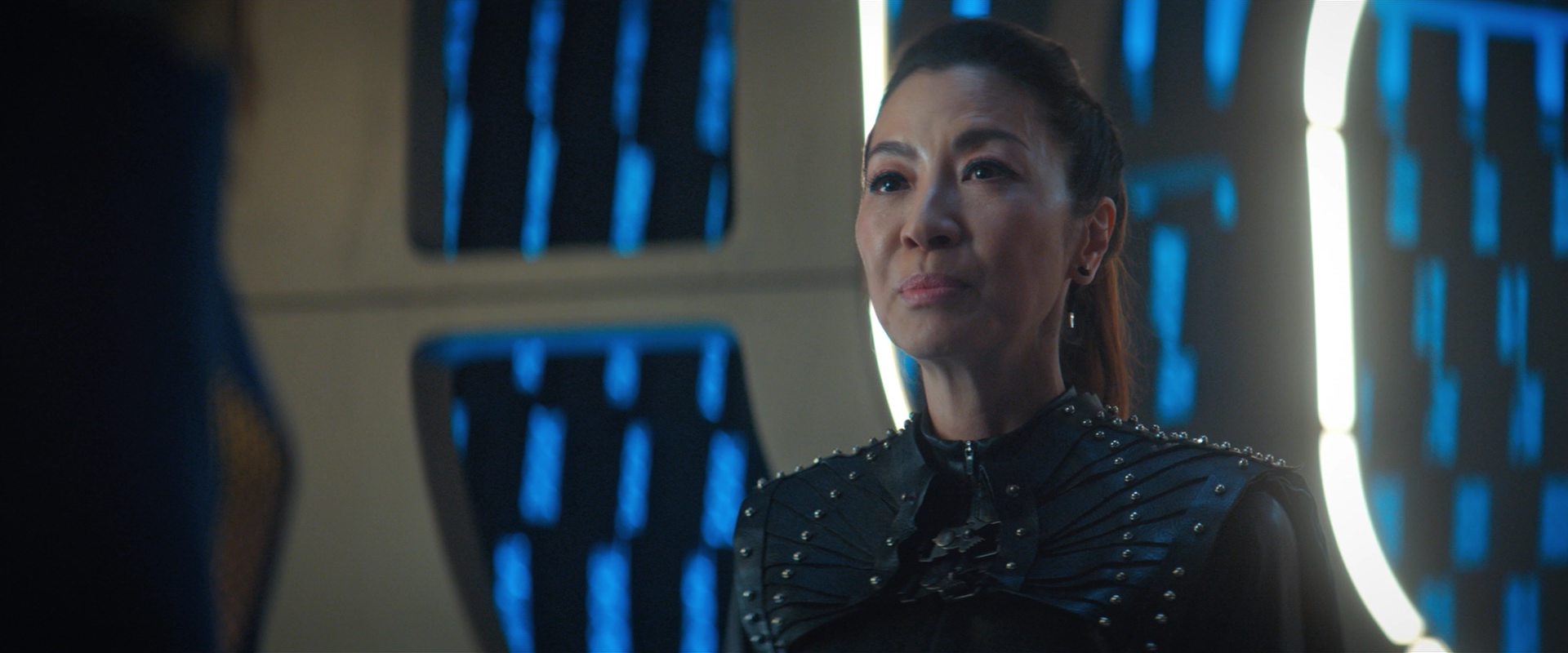 extant_StarTrekDiscovery_2x10-TheRedAngel_01505.jpg
